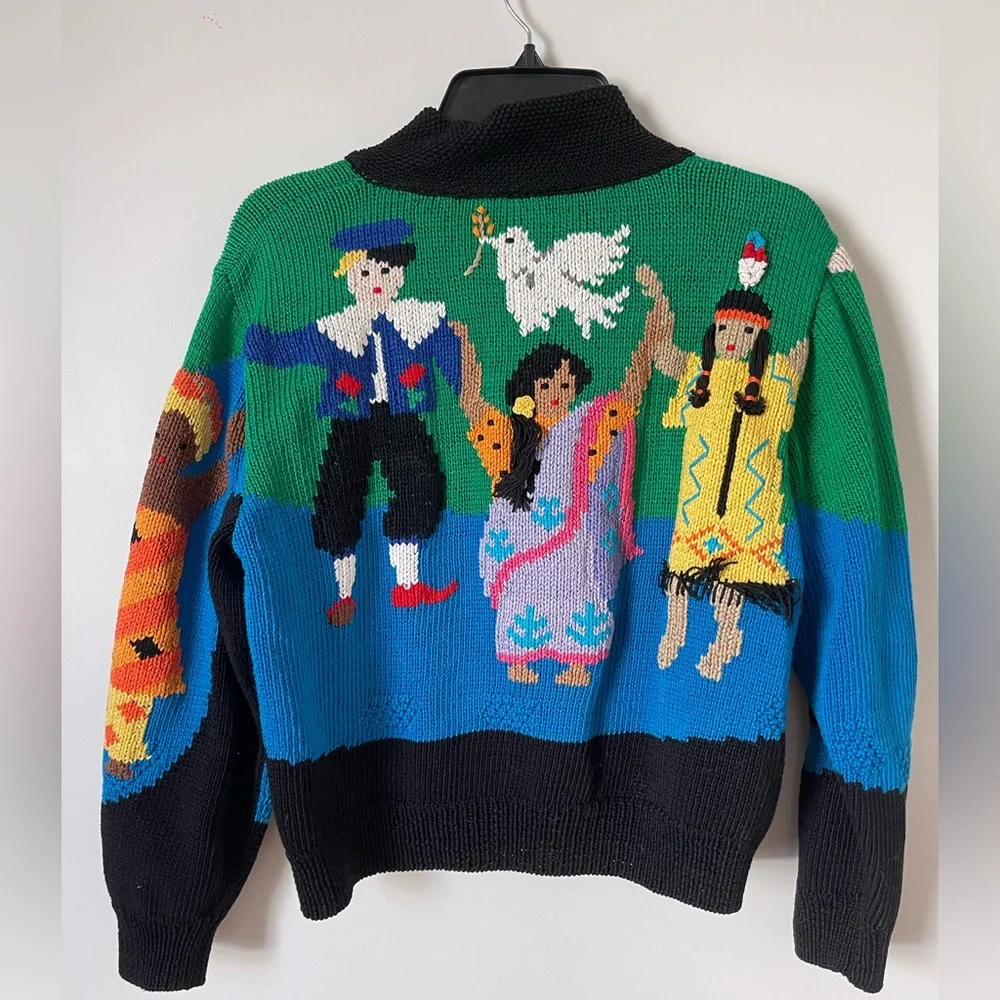 Derek Whimsical Funky 3D handknit sweater - Picture 2 of 3